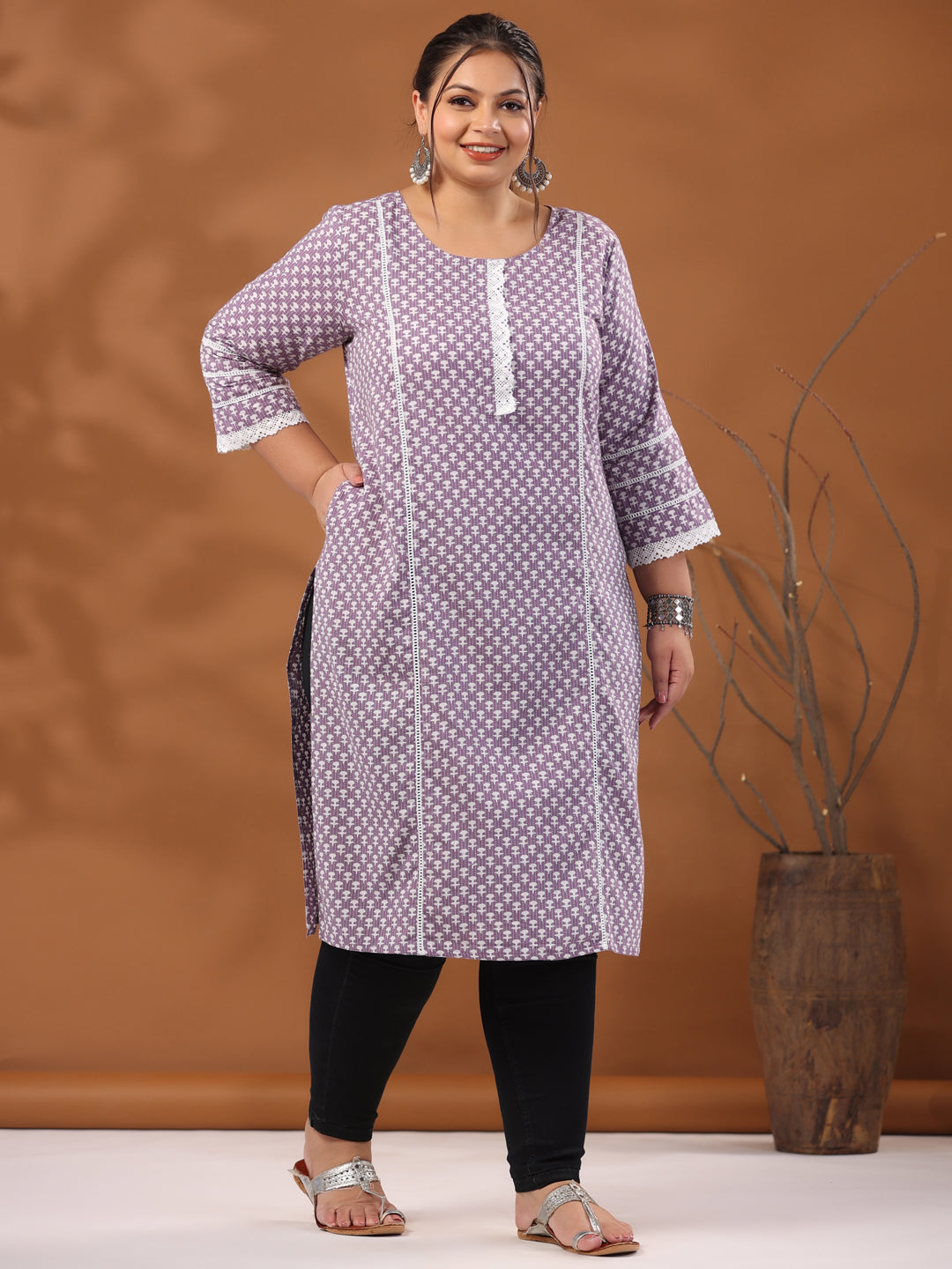 Lavender Plus Size Woven Kantha Printed Laced Straight Kurta