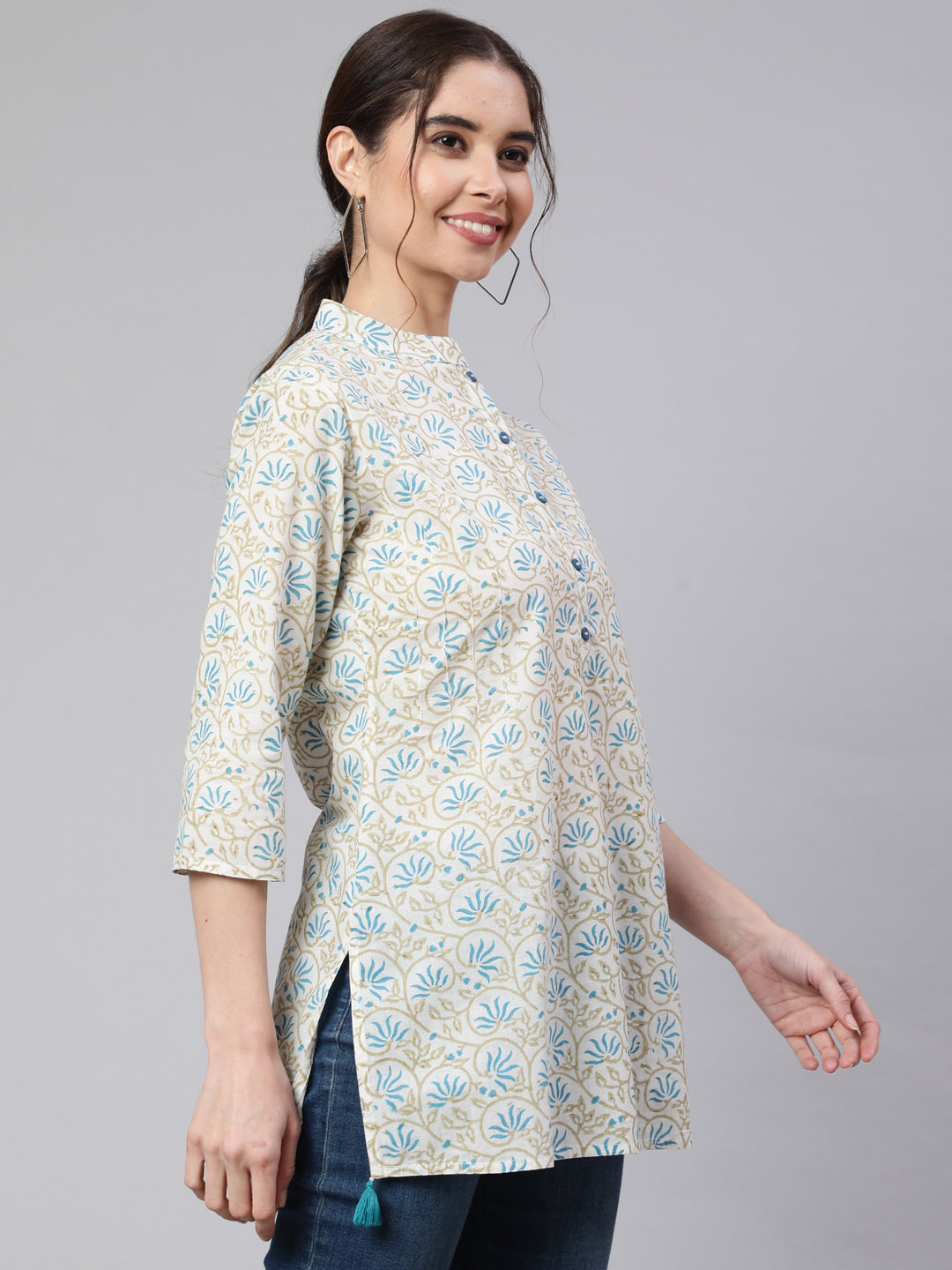 White & Blue Printed Cotton Straight Short Kurta