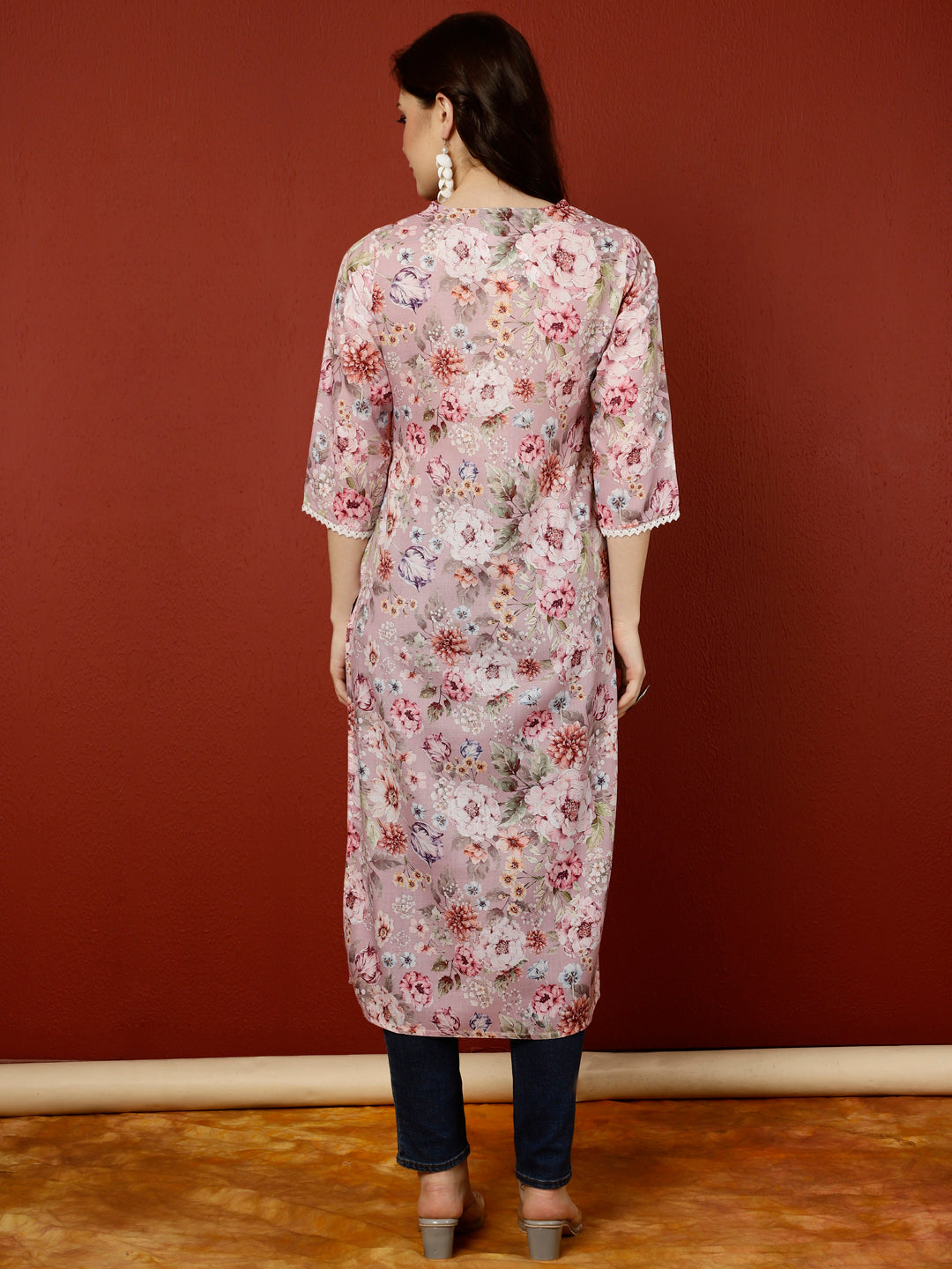Pink Floral Printed Straight Kurta