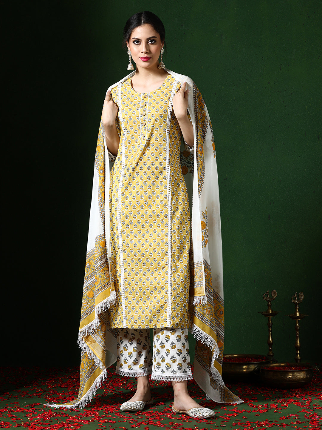 Floral Embroidered Straight Pure Cotton Kurta & Trousers Sets