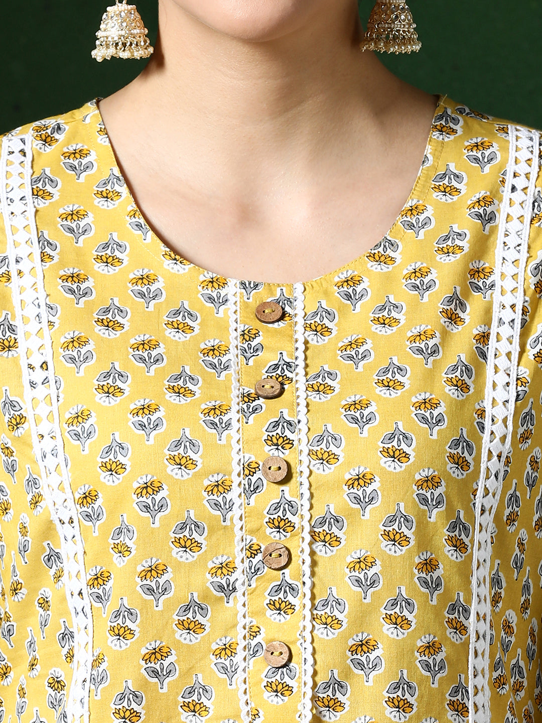 Floral Embroidered Straight Pure Cotton Kurta & Trousers Sets