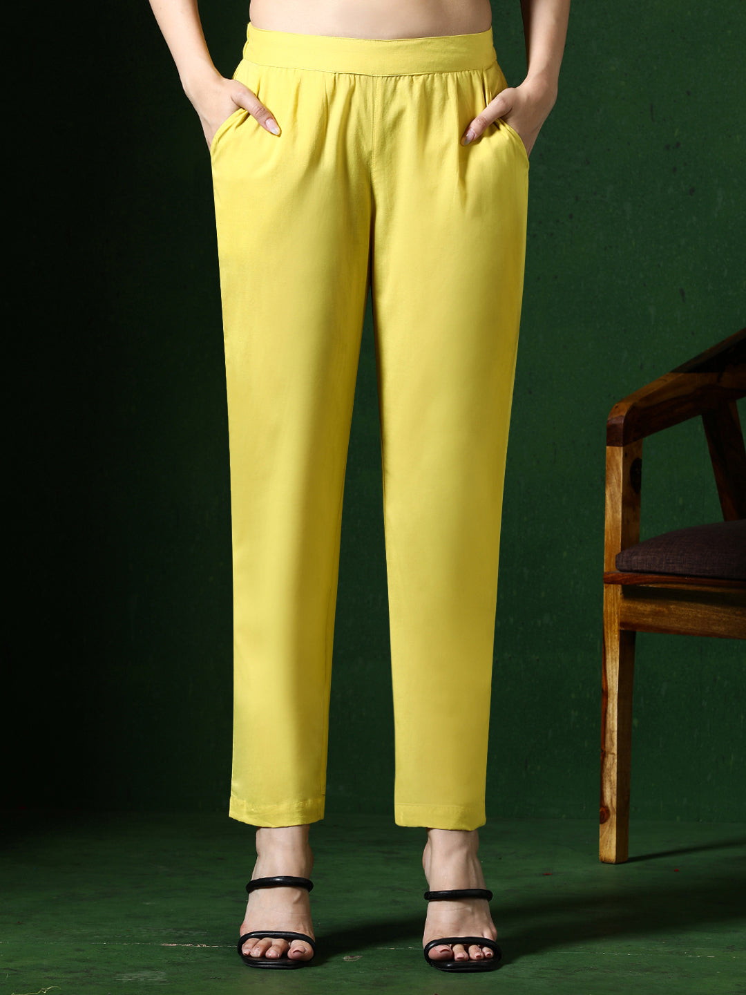 Floral Embroidered Straight Pure Cotton Kurta & Trousers Sets