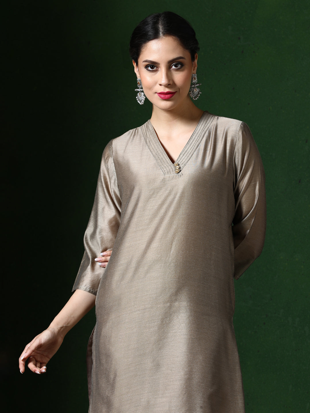 Solid Embroidered Straight Chanderi Silk Kurta
