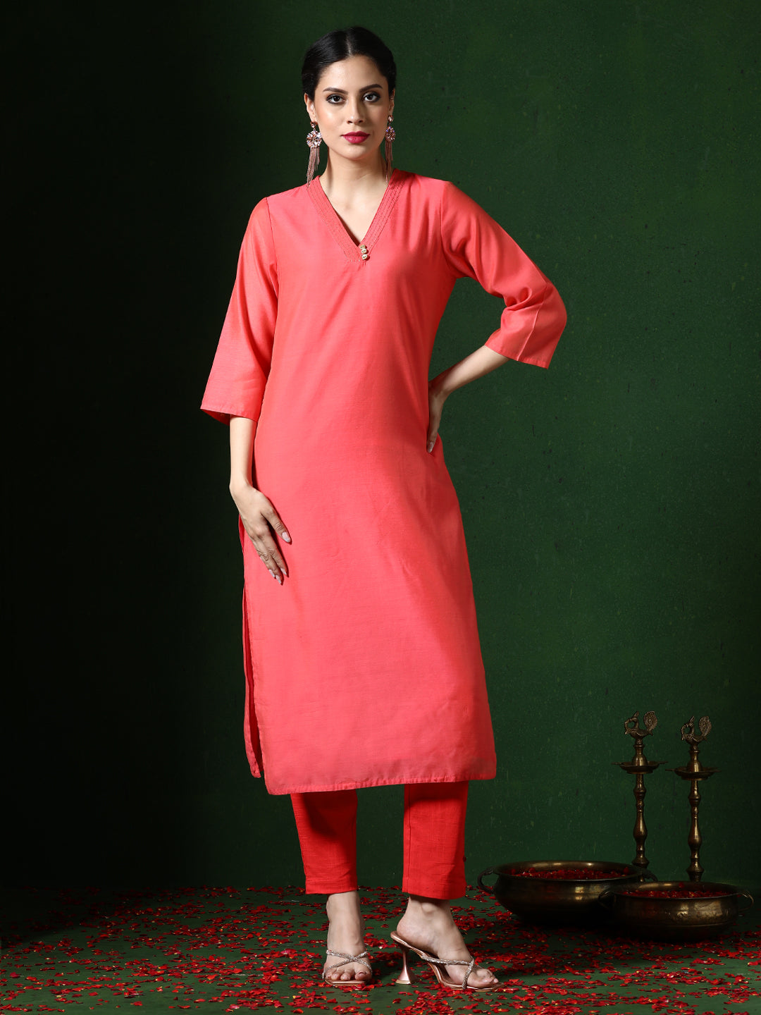 Solid Embroidered Straight Chanderi Silk Kurta