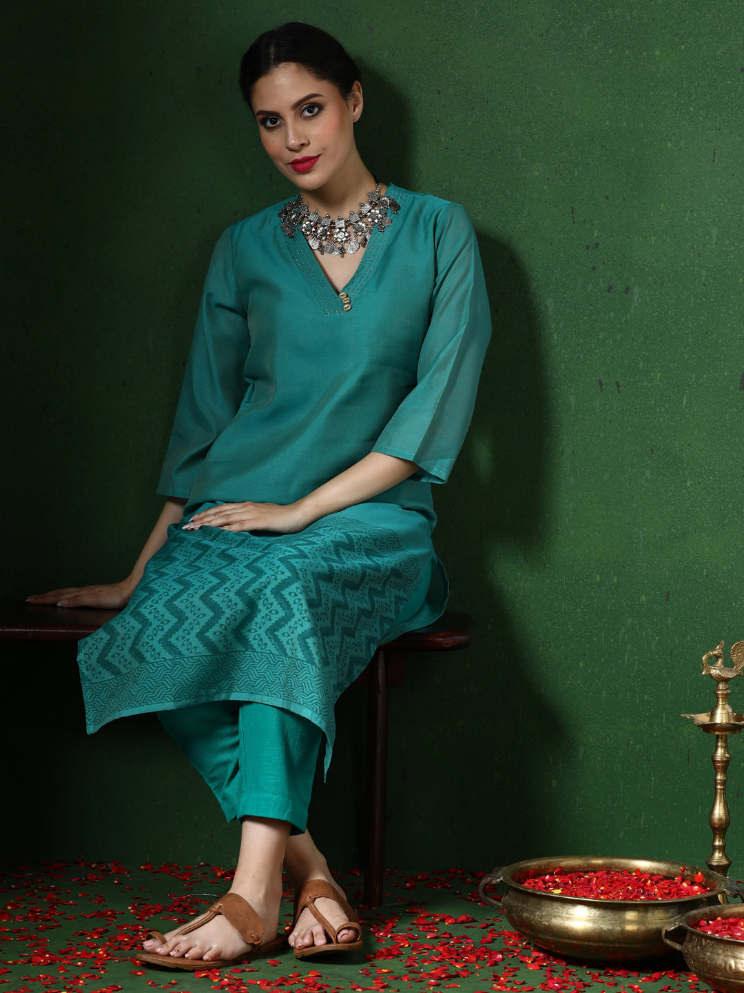 Solid Embroidered Straight Chanderi Silk Kurta