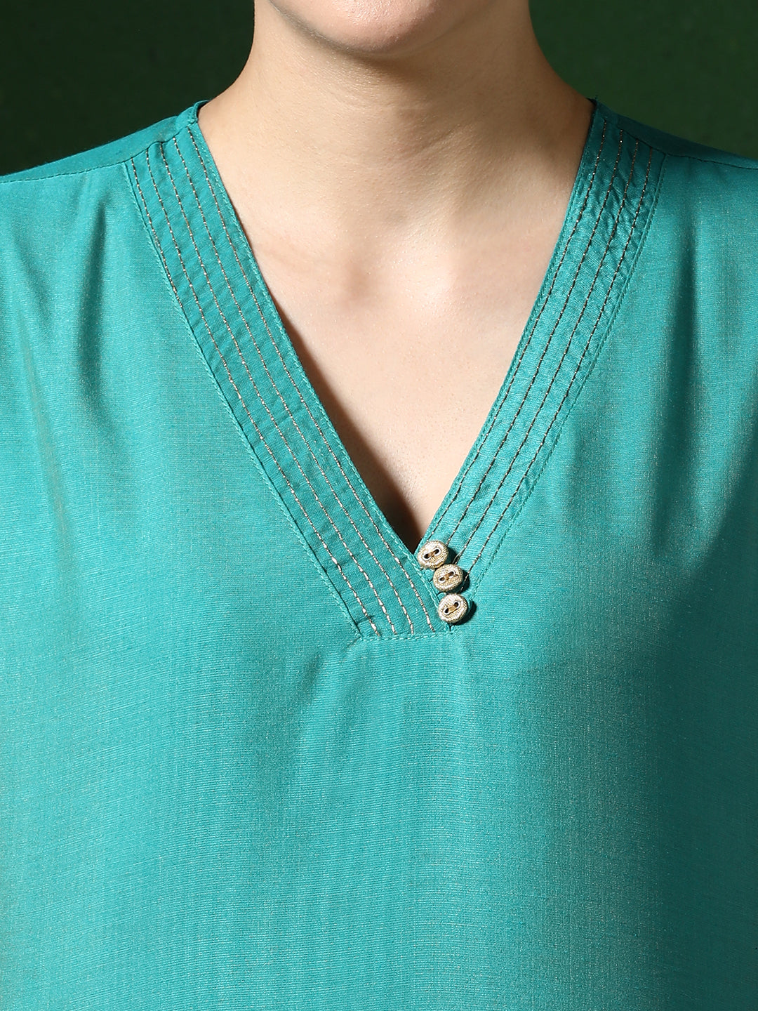 Solid Embroidered Straight Chanderi Silk Kurta