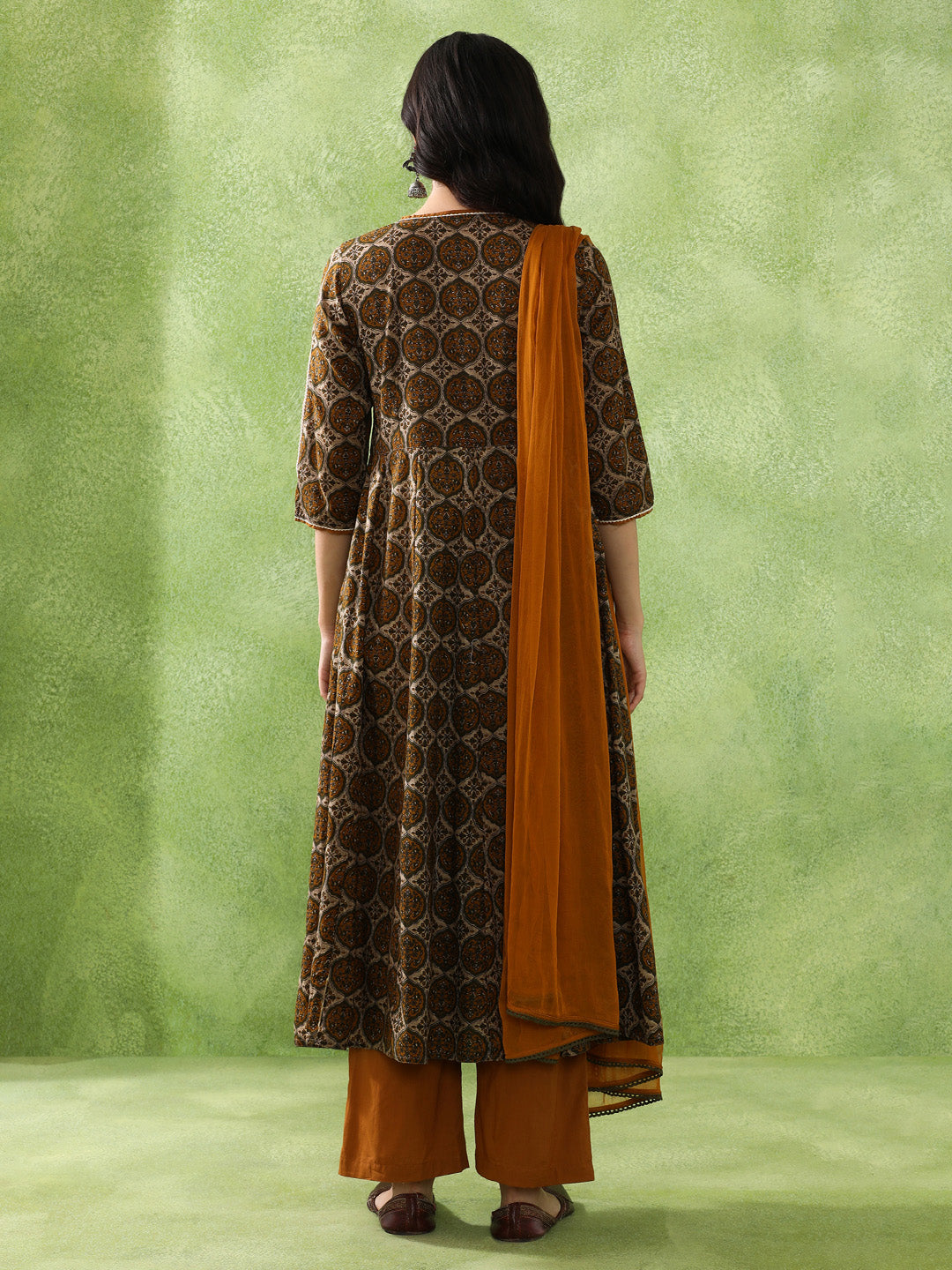 Floral Embroidered A-Line Pure Cotton Kurta & Trousers Sets