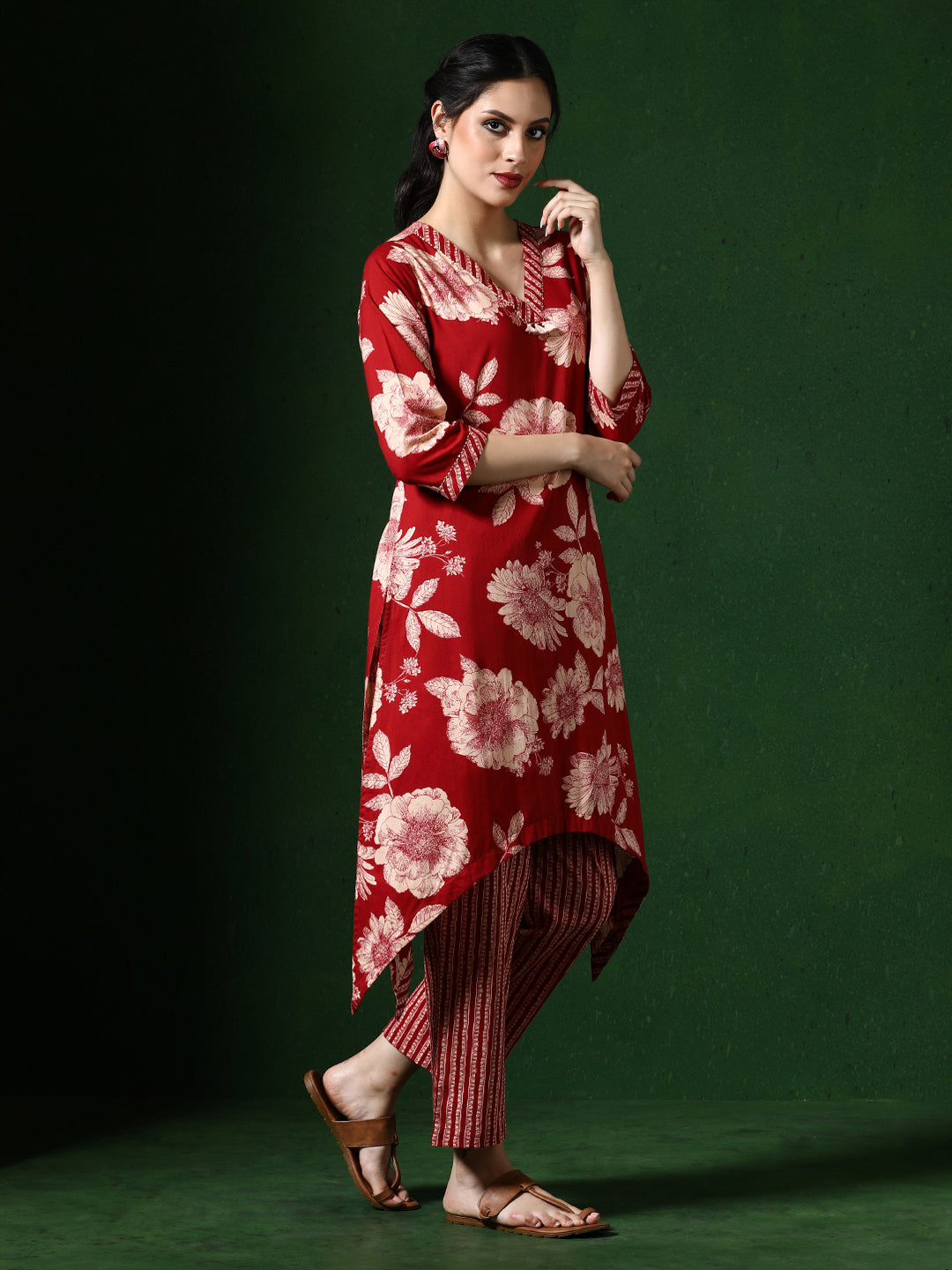 Floral Embroidered A-Line Pure Cotton Kurta & Palazzos Sets