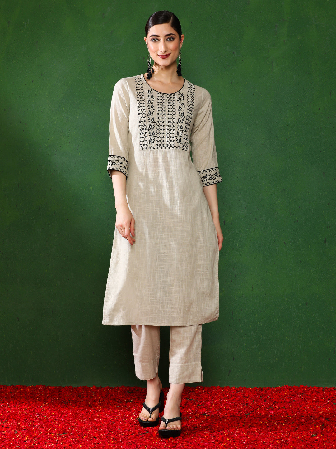 Floral Embroidered Straight kurta & Trousers Sets