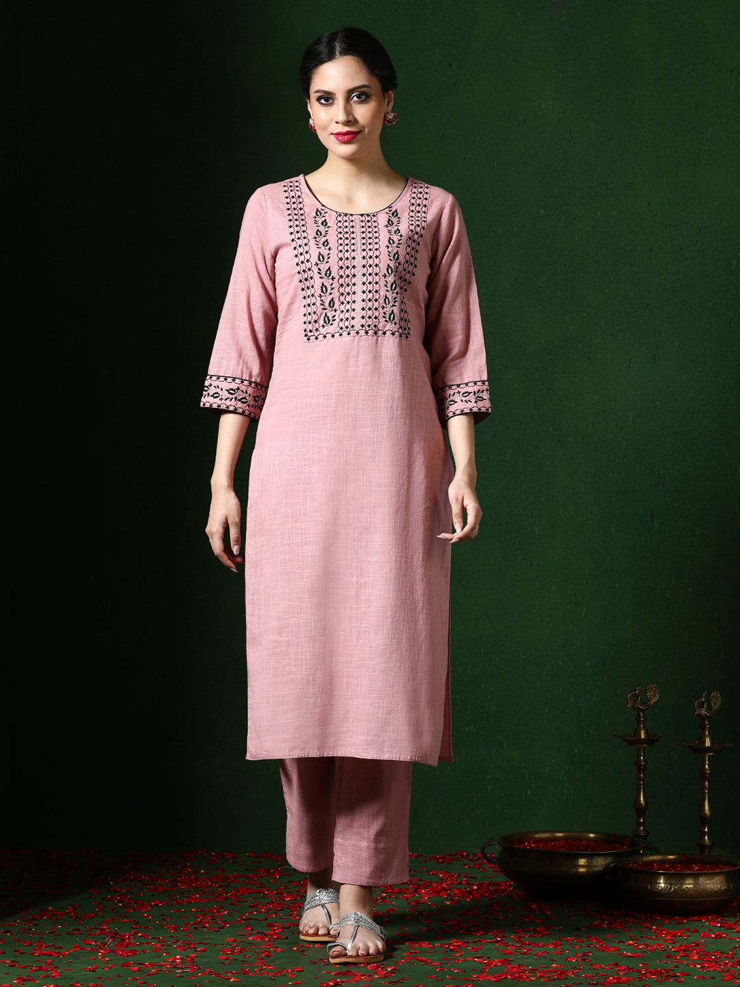 Floral Embroidered Straight Cotton Blend Kurta & Trousers Sets