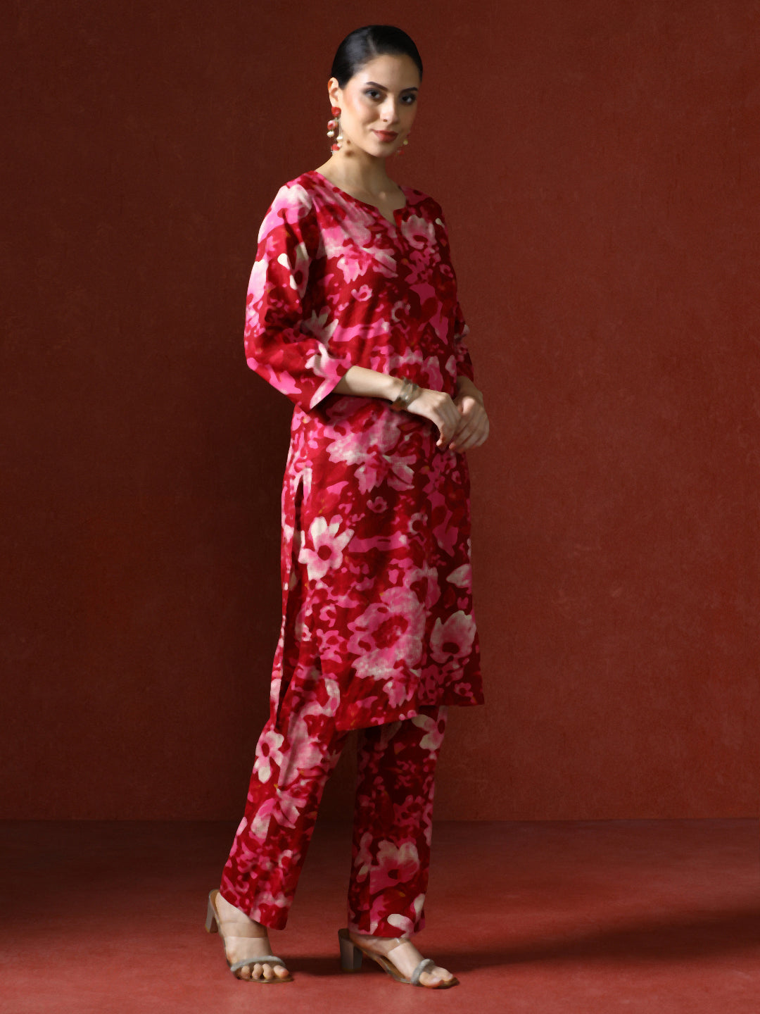 Floral Printed Straight Kurta & Trousers Sets