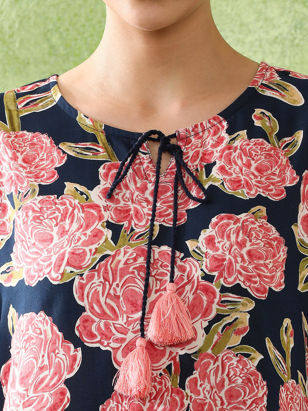 Floral Printed Straight Kurta & Trousers Sets