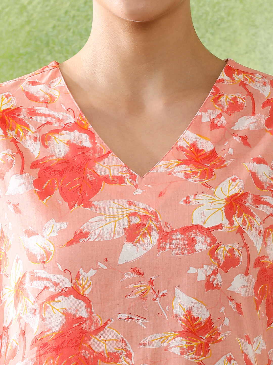 Floral Printed Straight Kurta & Trousers Sets