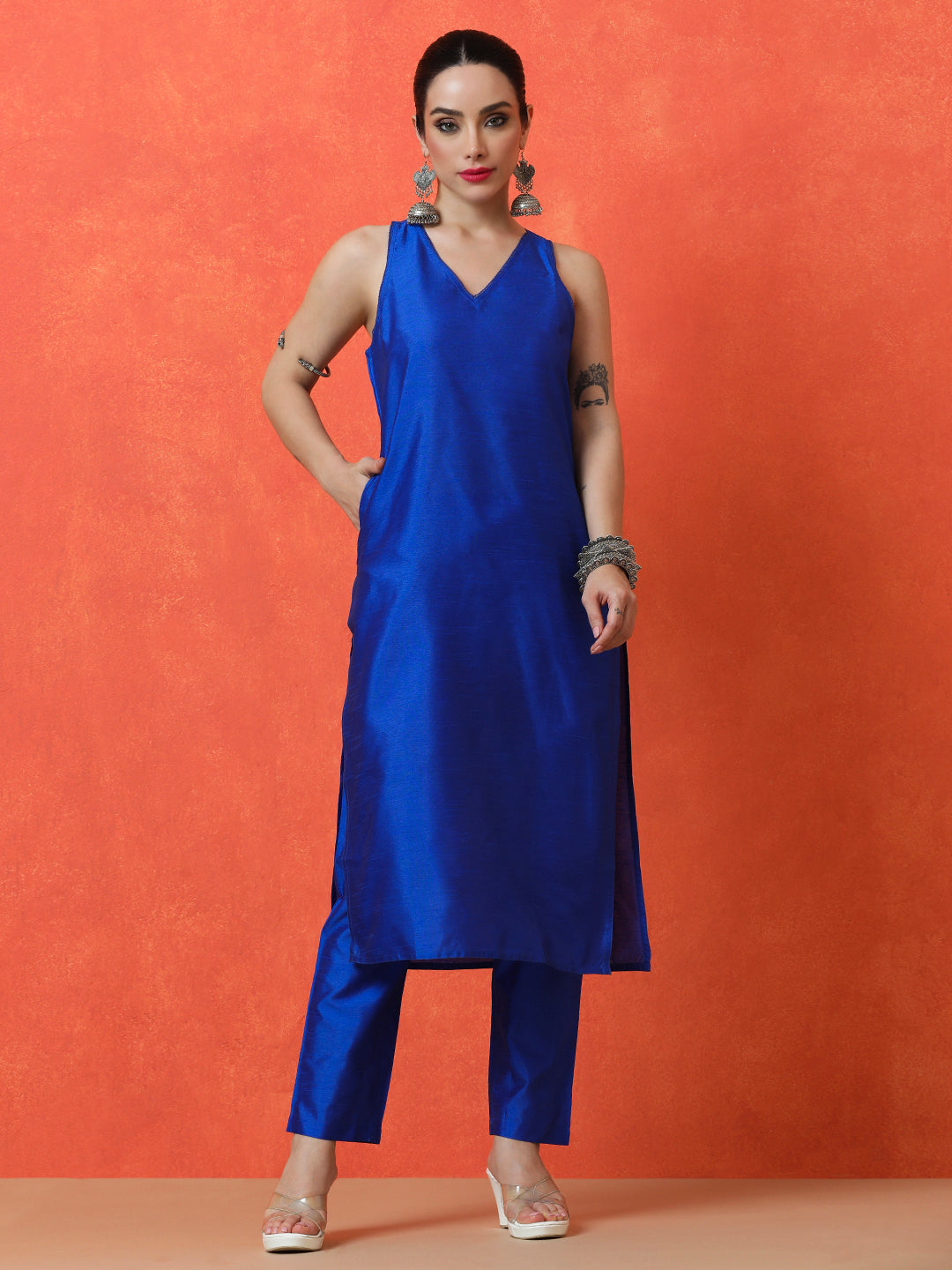 Solid Straight silk blend Kurta & Trousers Sets