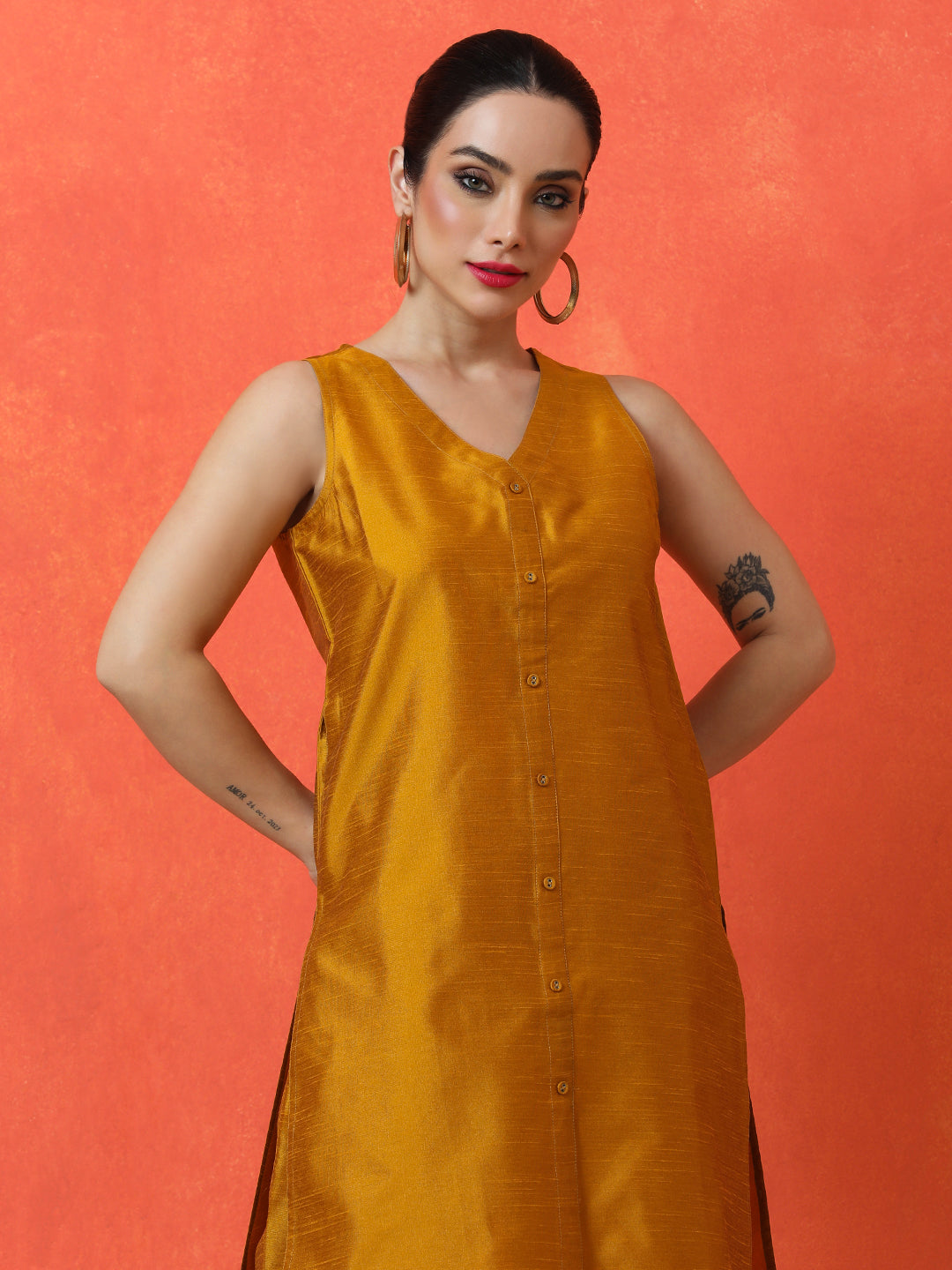 Solid Straight silk blend Kurta & Trousers Sets