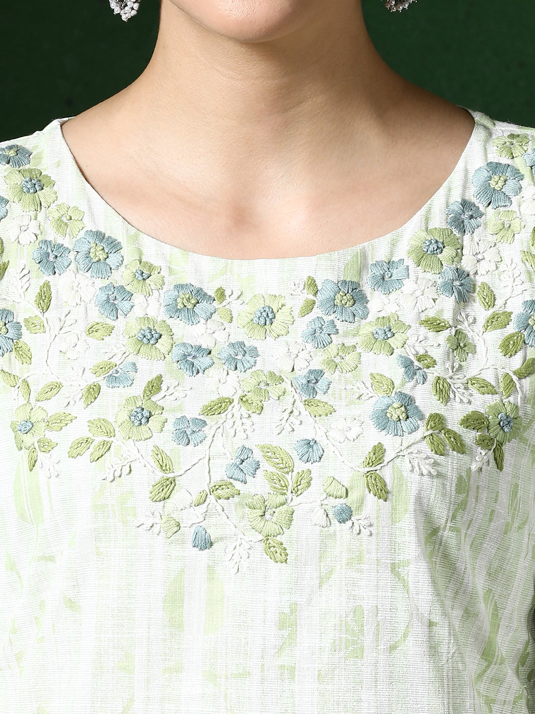 Floral Embroidered Straight Cotton Blend Kurta & Trousers Sets