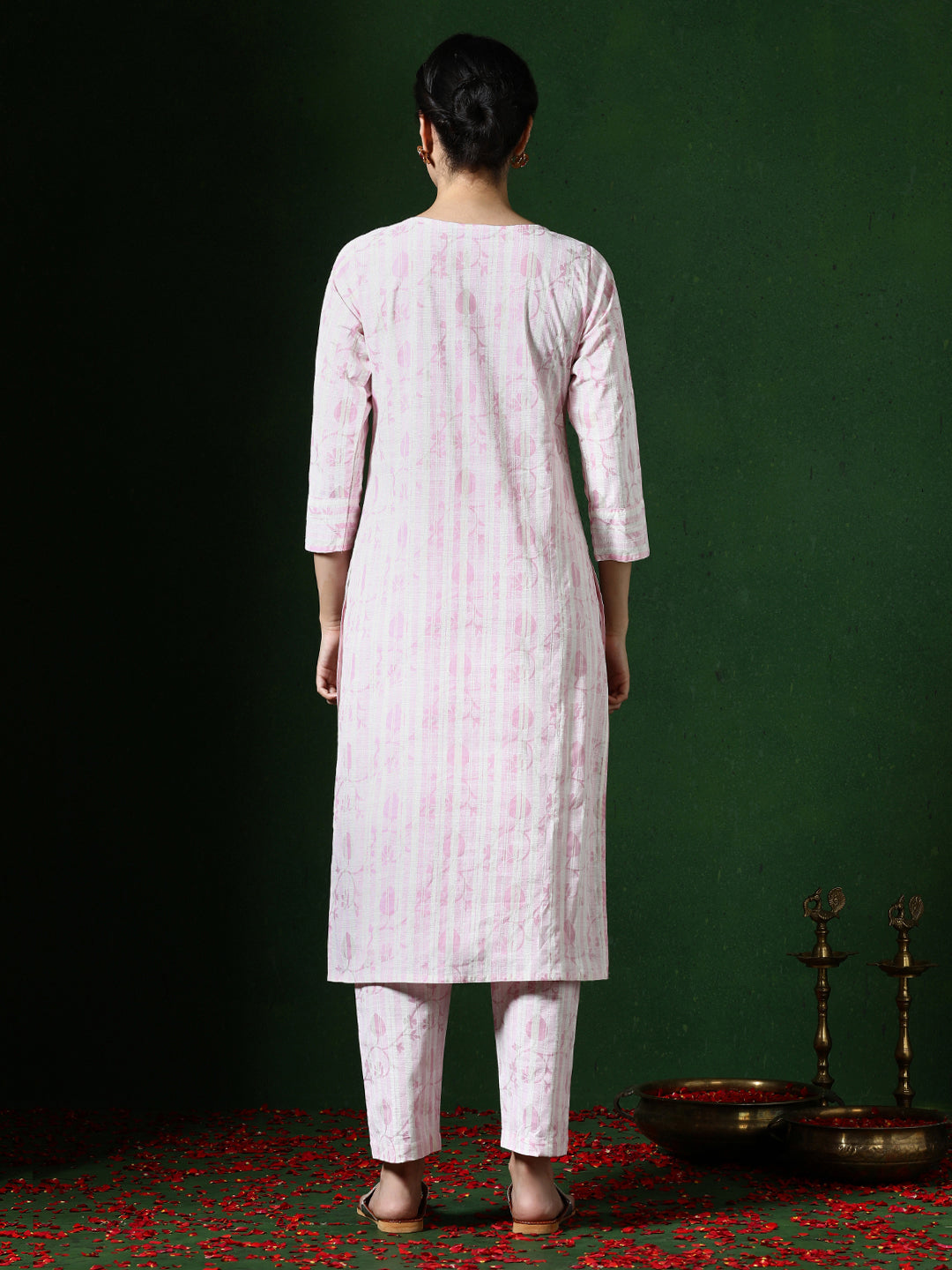 Floral Embroidered Straight Cotton Blend Kurta & Trousers Sets