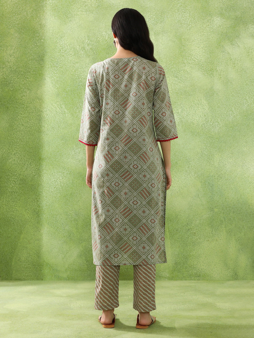 Bandhani Embroidered Straight Pure Cotton Kurta & Trousers Sets