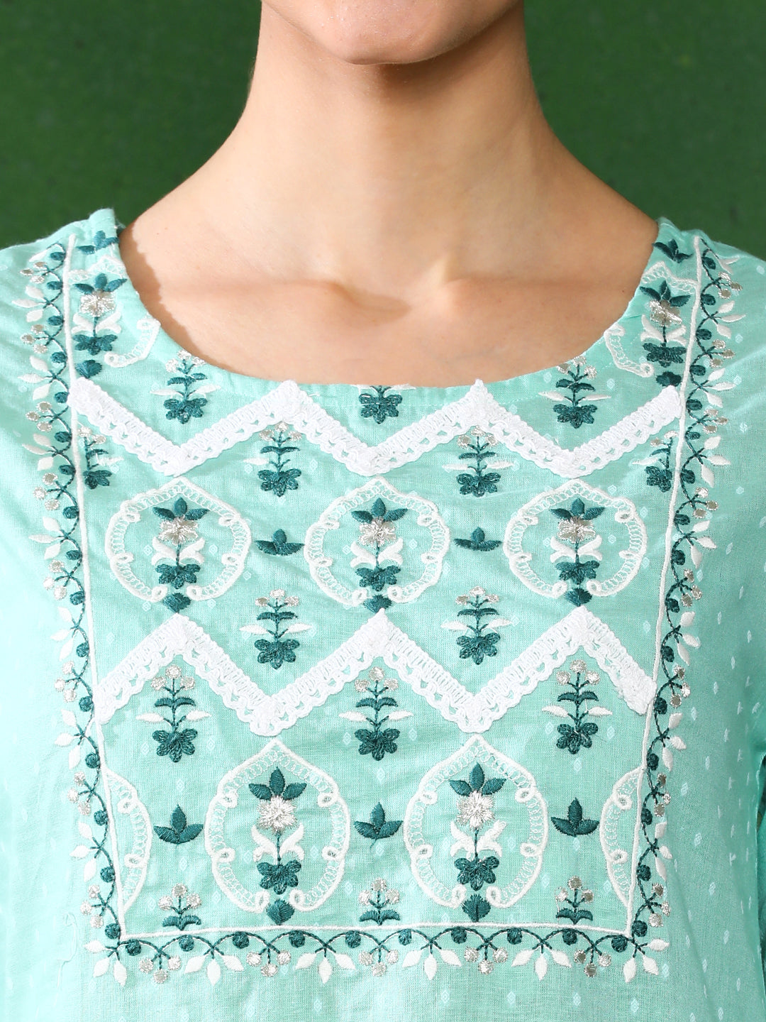 Floral Embroidered Straight kurta & Trousers Sets