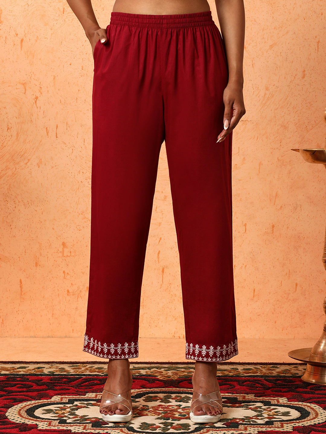 Floral Embroidered Straight Pure Cotton Kurta & Trousers Sets