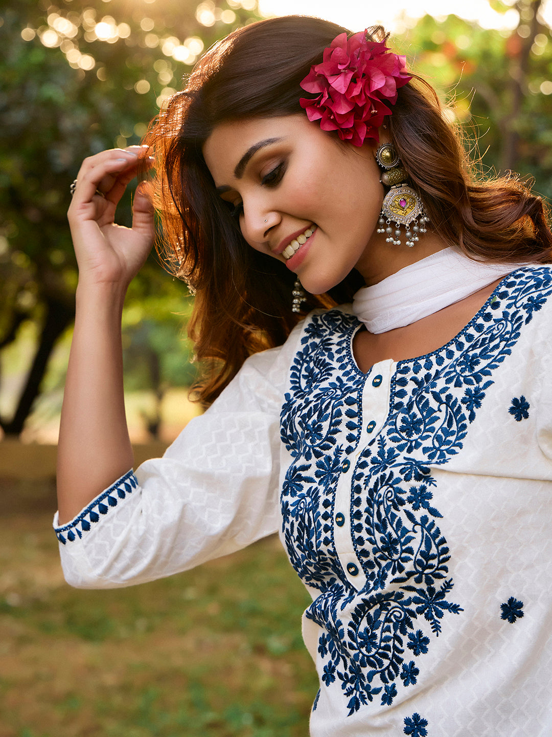 Embroidered Straight Pure Cotton Kurta & Trousers Sets