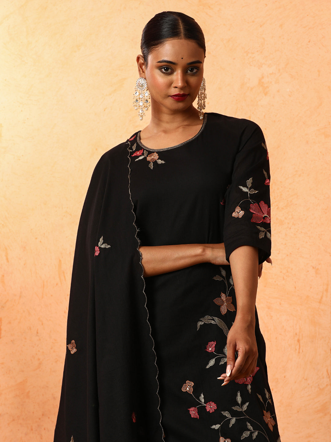 Floral Embroidered Straight Pure Cotton Kurta & Trousers Sets