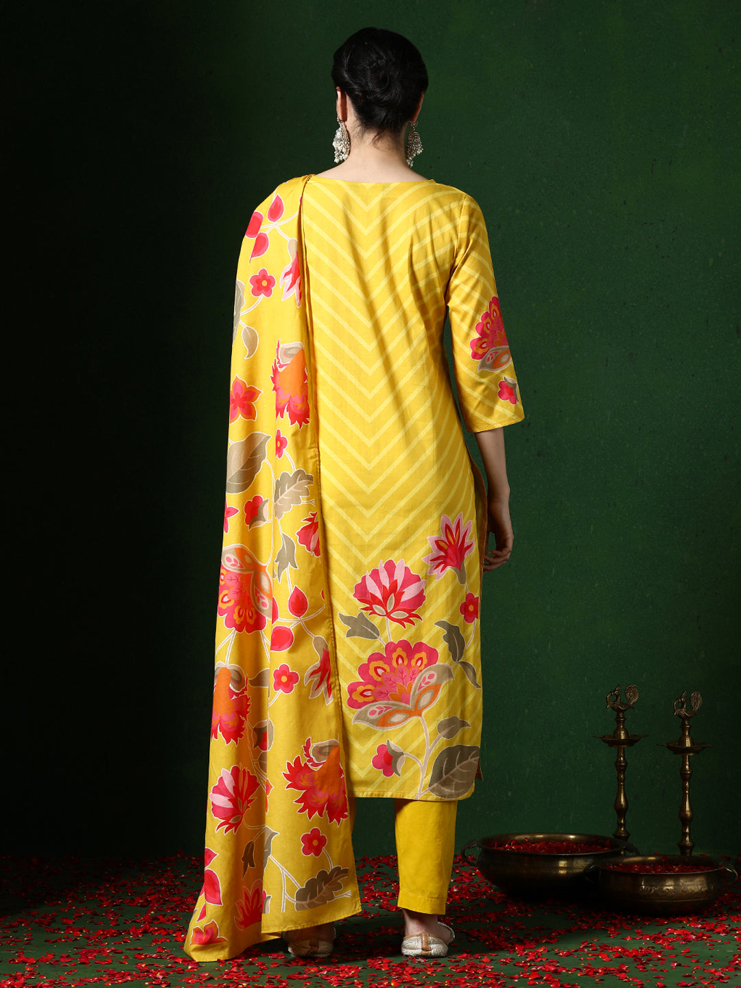Floral Embroidered A-Line Pure Cotton Kurta & Trousers Sets