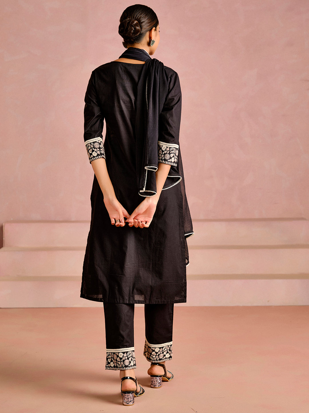 Embroidered Straight Pure Cotton Kurta & Trousers Sets