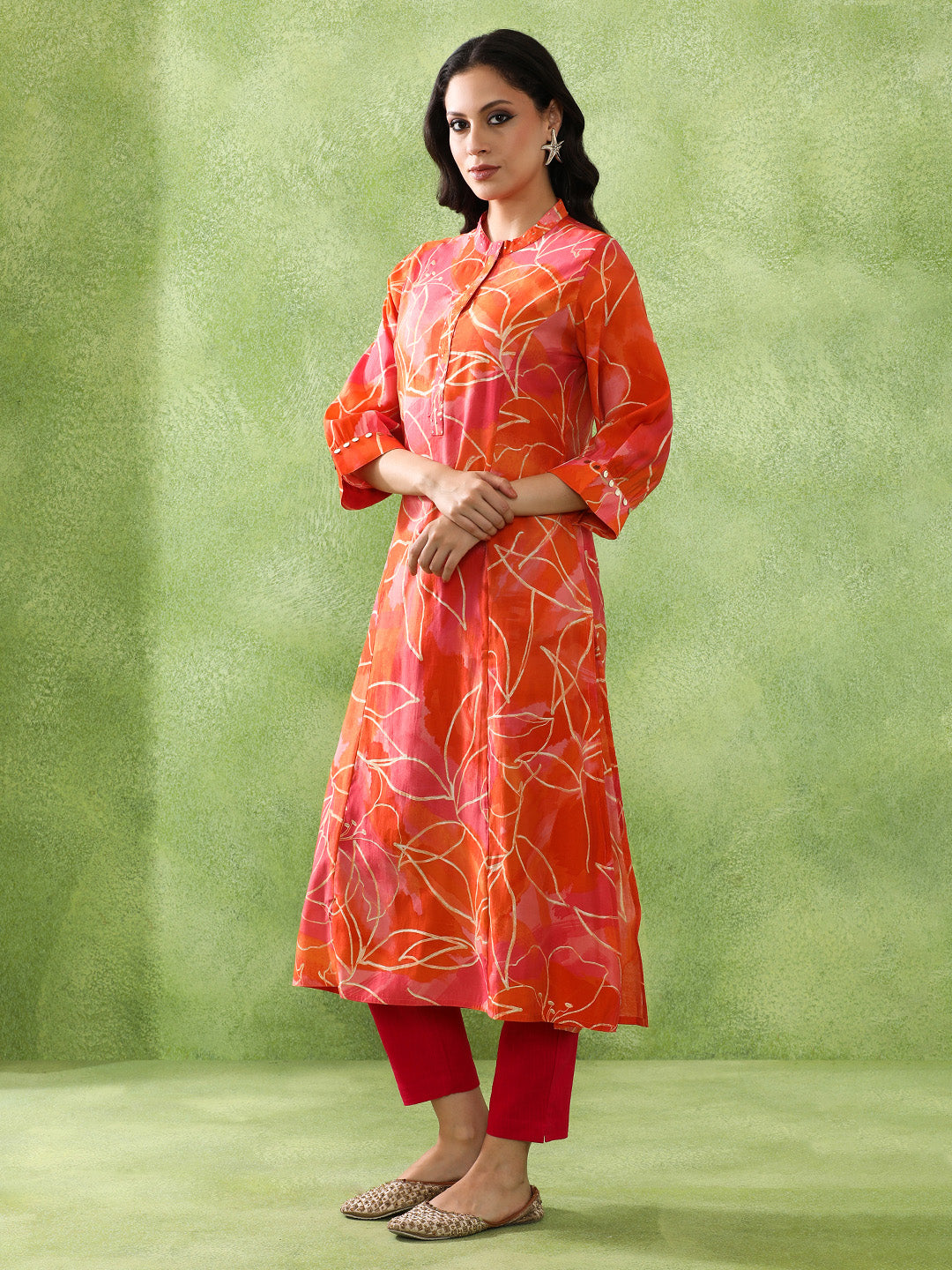 Floral Embroidered Straight Cotton Blend Kurta