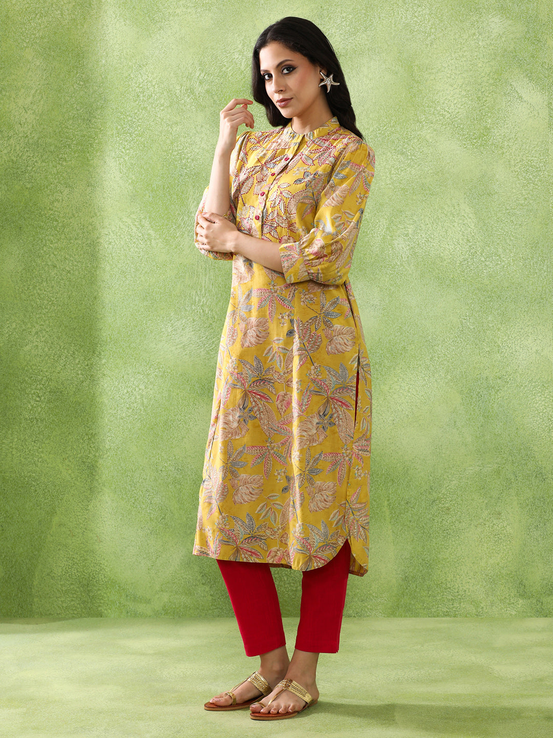 Floral Embroidered Straight Cotton Blend Kurta
