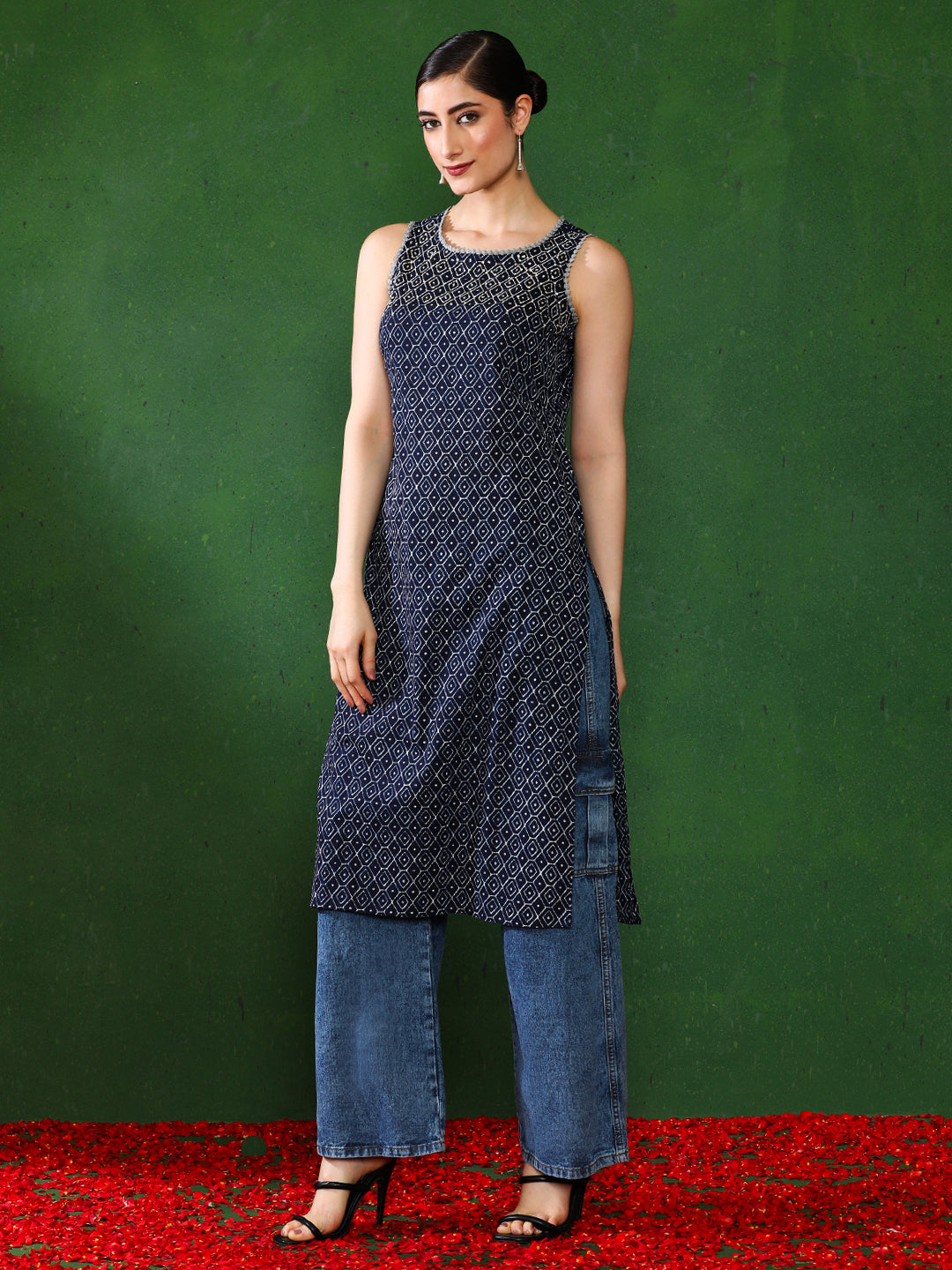 Floral Embroidered StraightKurta