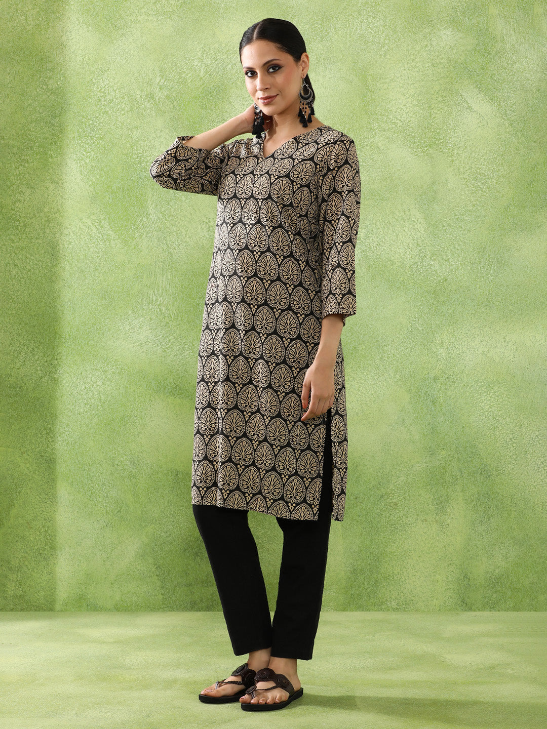 Floral Printed Straight Kurta