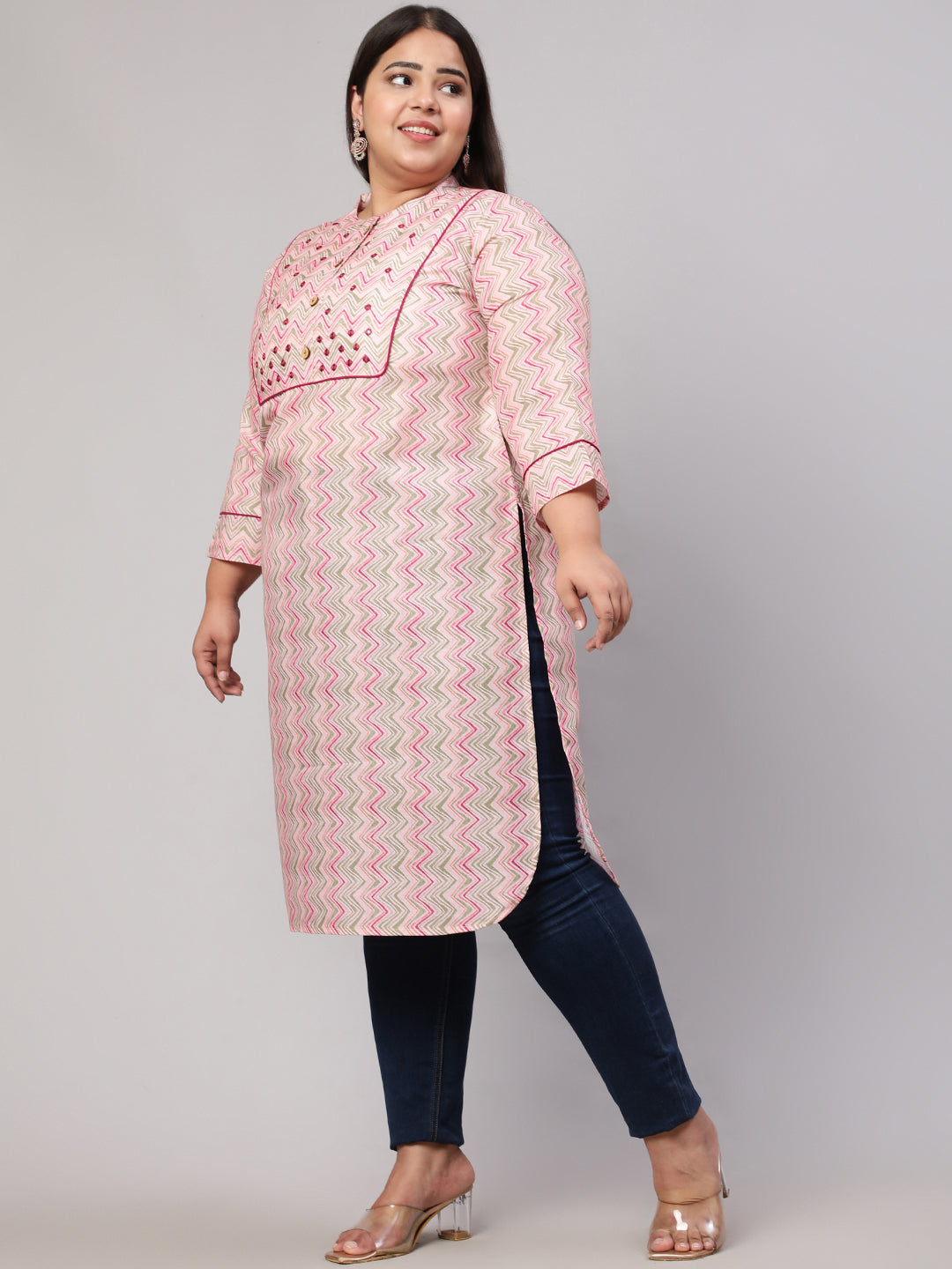 Plus Size Multicolor Zigzag Embroidered Straight Kurta
