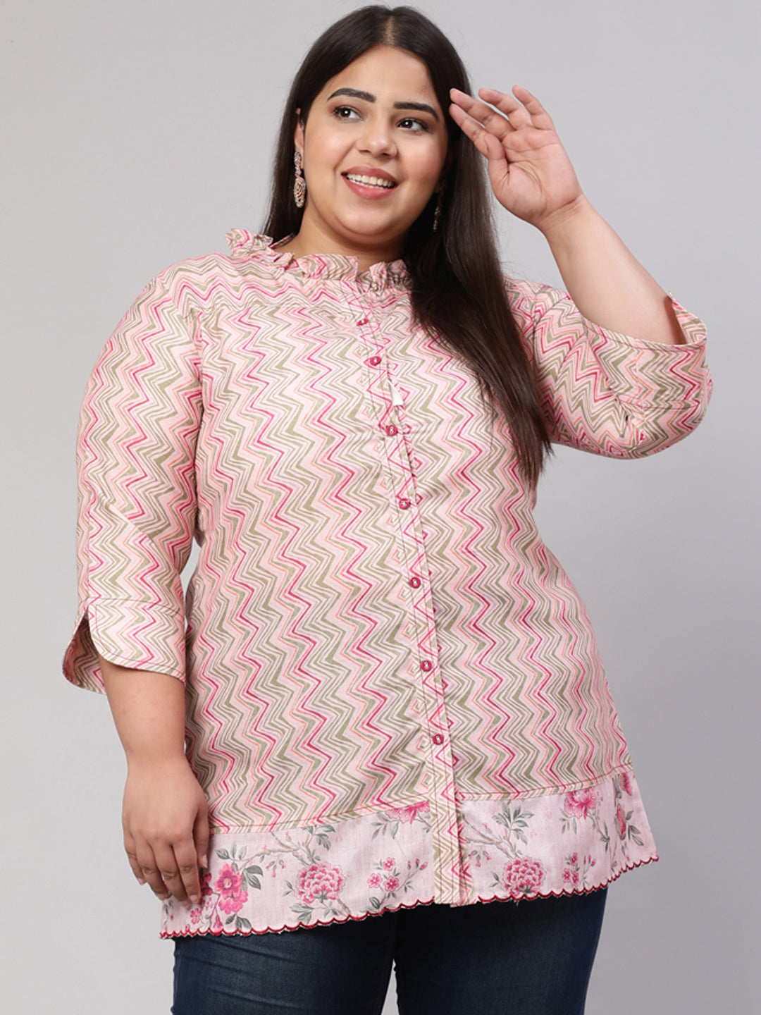 Plus Size Multicolor Zigzag Embroidered Short Kurta