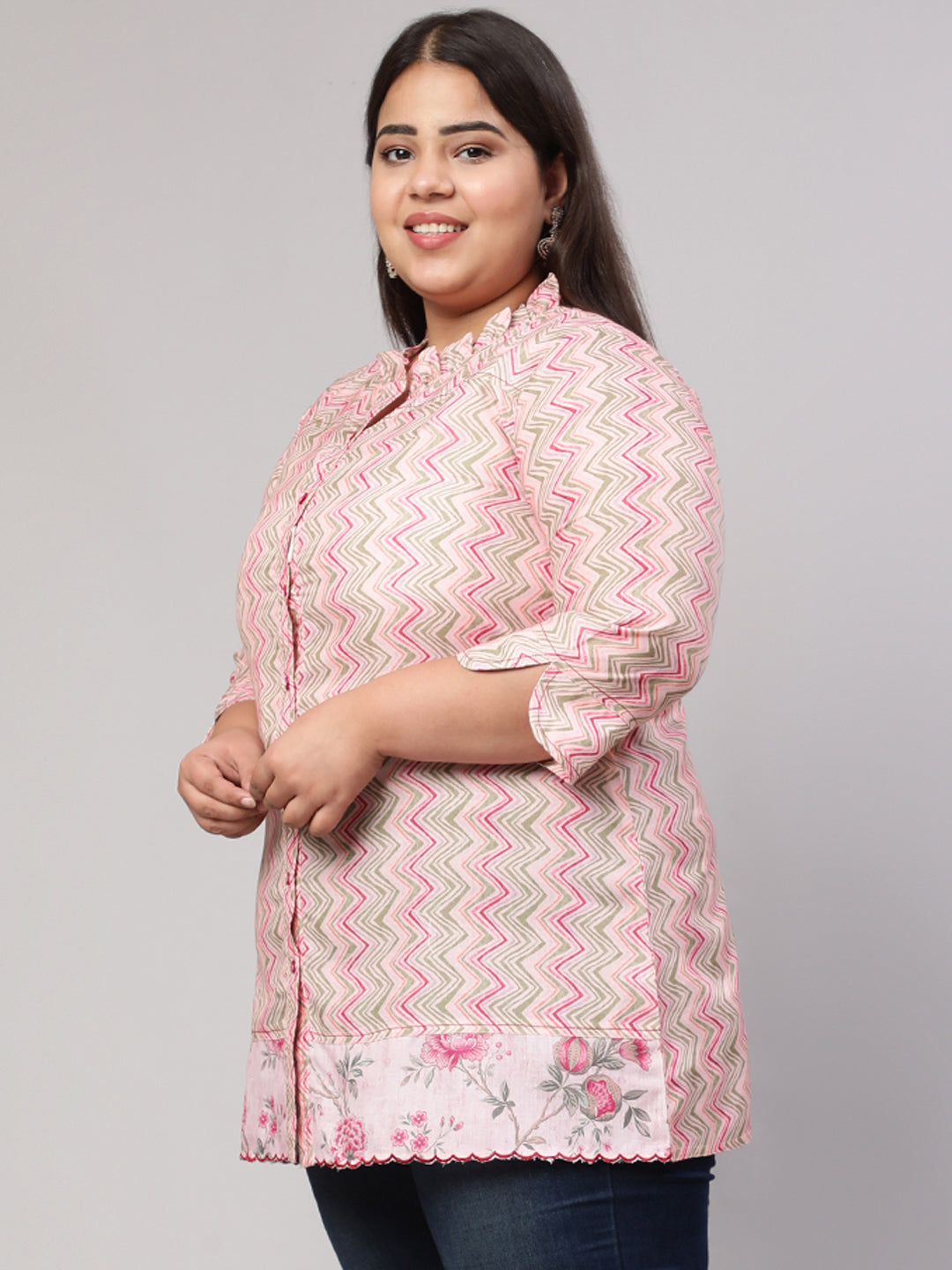 Plus Size Multicolor Zigzag Embroidered Short Kurta