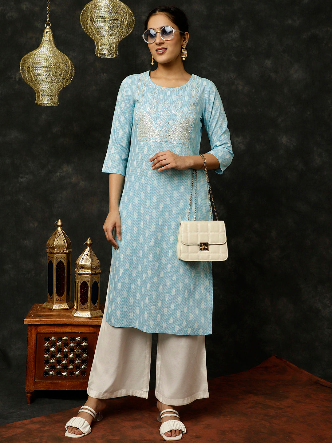 Blue Ethnic Motif Printed Embroidered Straight Kurta