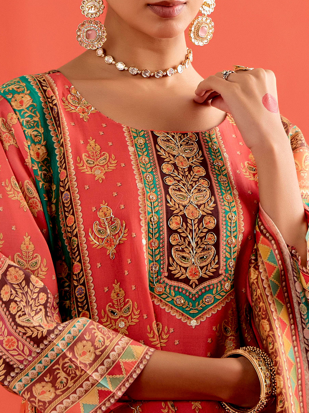 Ethnic Motifs Embroidered Straight Cotton Blend Kurta & Trousers Sets