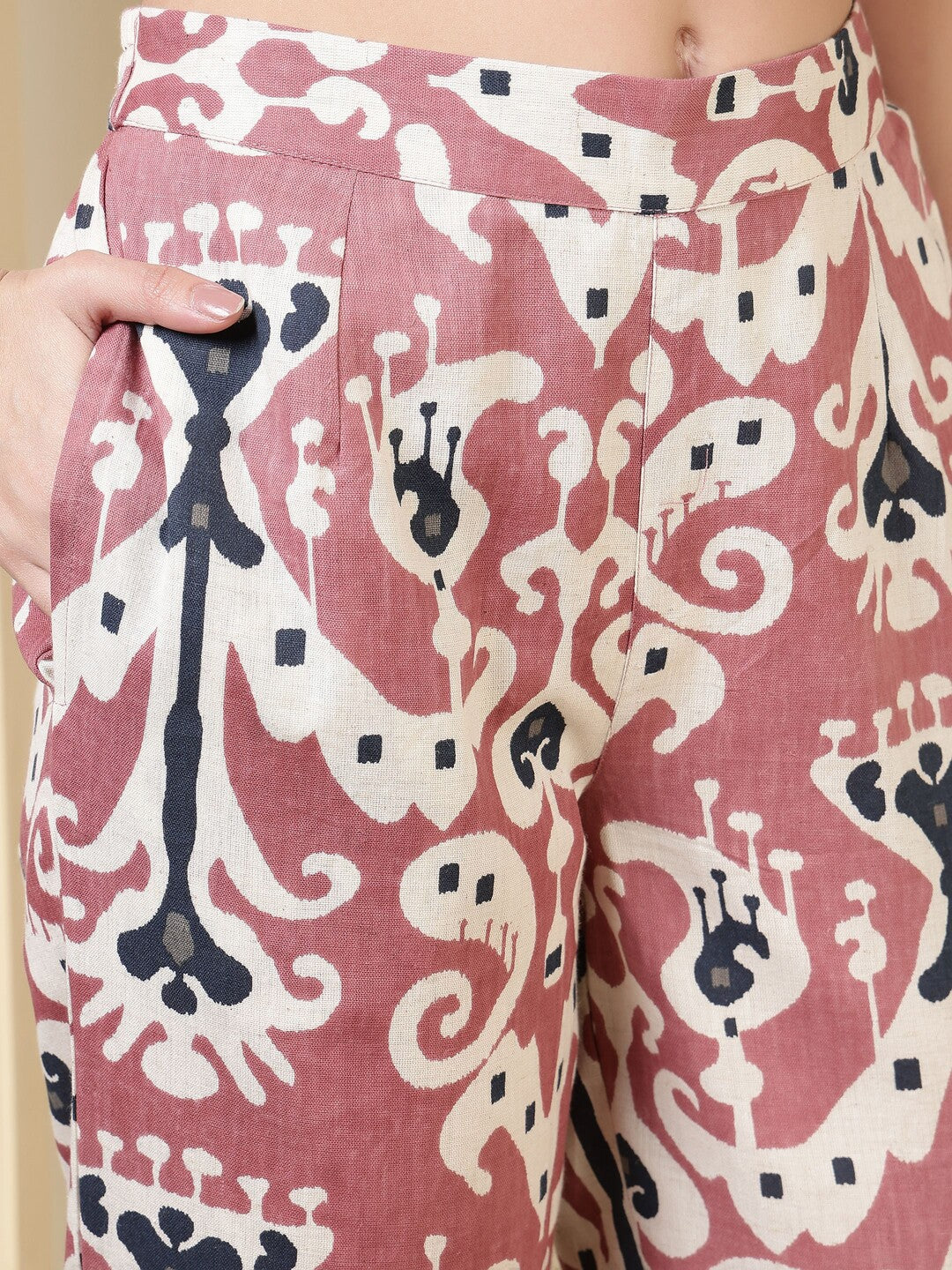 Floral Printed Straight Kurta & Trousers Sets