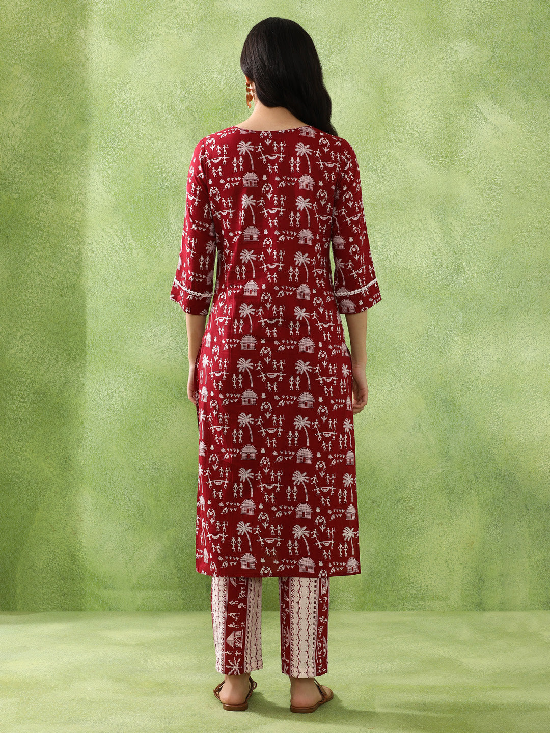 Floral Embroidered Straight Pure Cotton Kurta & Trousers Sets
