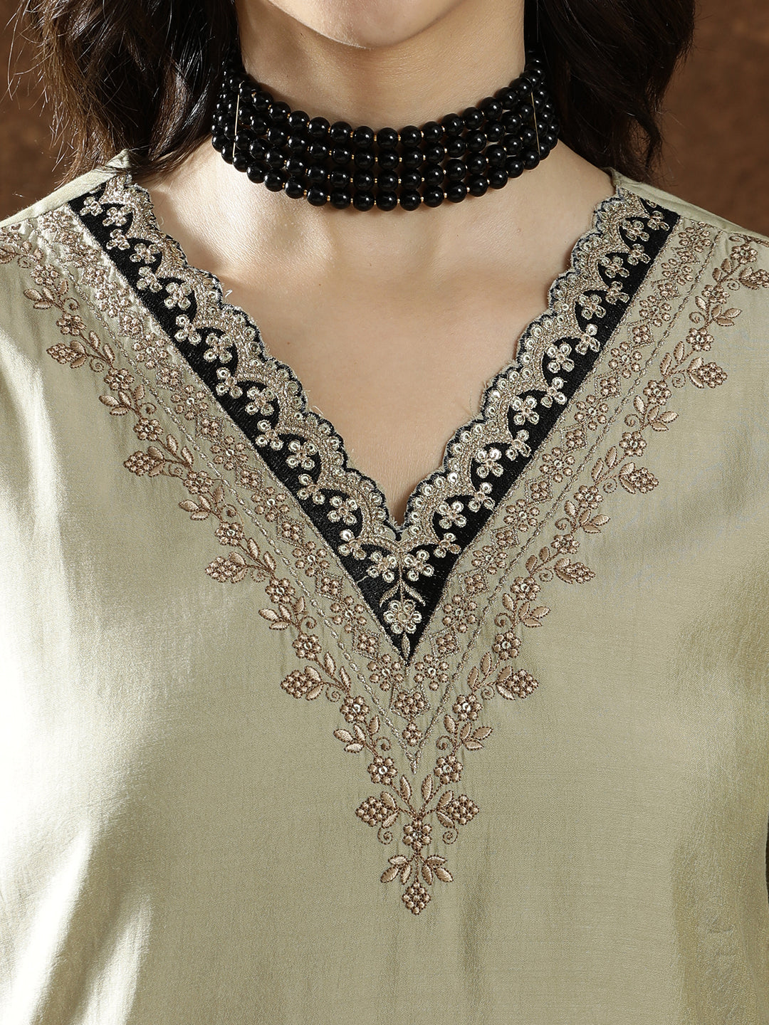 Floral Embroidered Straight Kurta & Trousers Sets