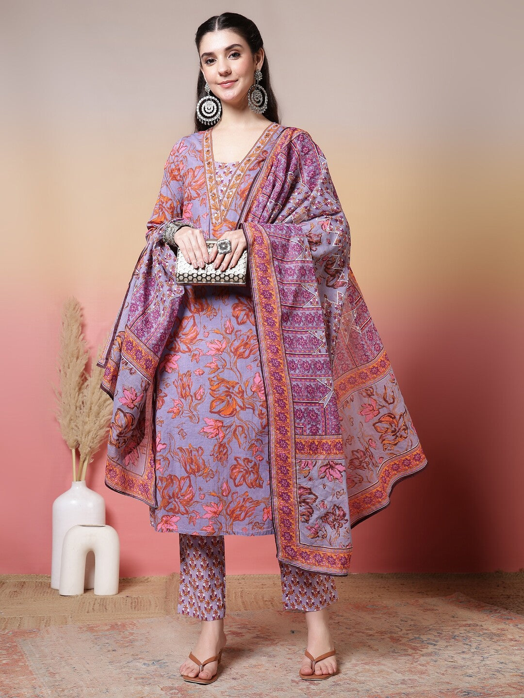 Floral Embroidered Straight Pure Cotton Kurta & Trousers Sets