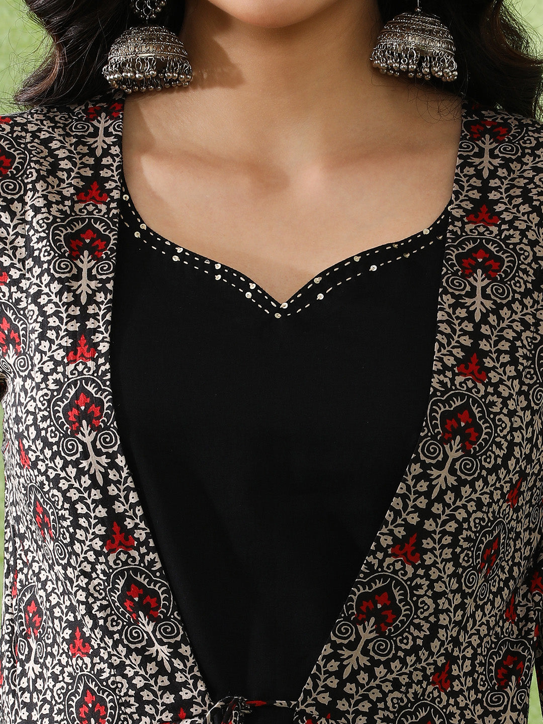 Floral Embroidered A-Line Pure Cotton Kurta & Trousers Sets