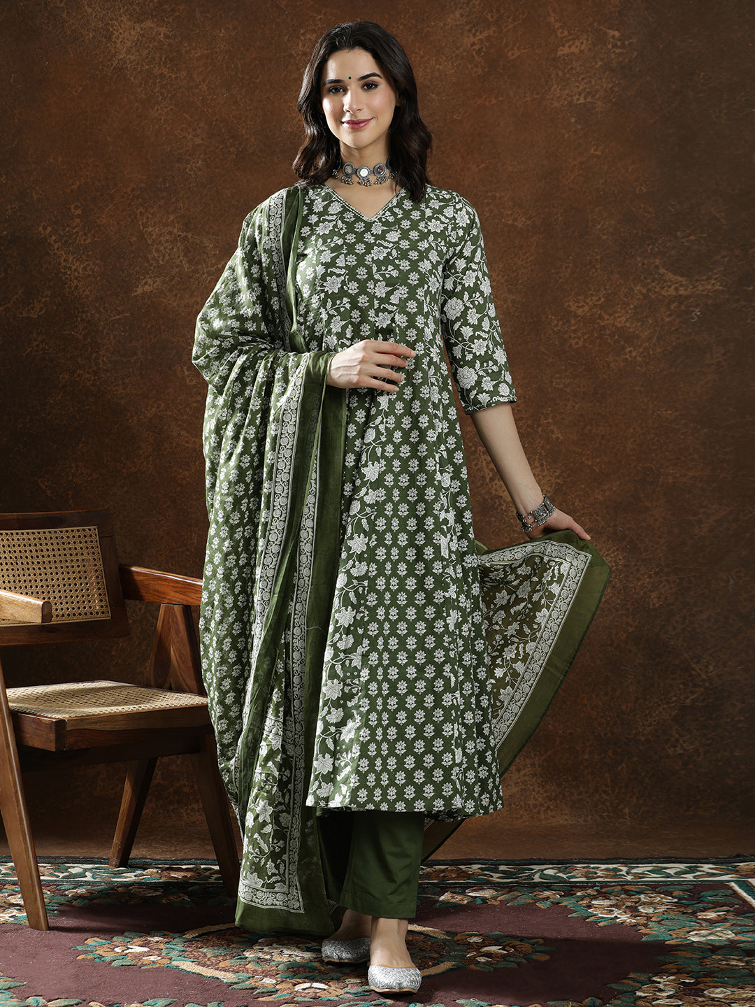 Floral Embroidered A-Line Pure Cotton Kurta & Trousers Sets