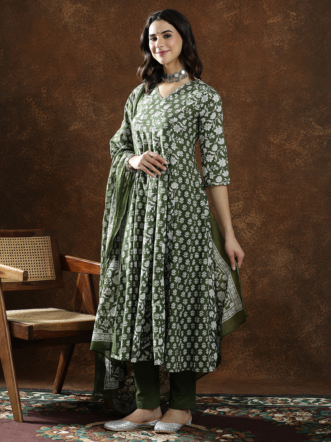 Floral Embroidered A-Line Pure Cotton Kurta & Trousers Sets