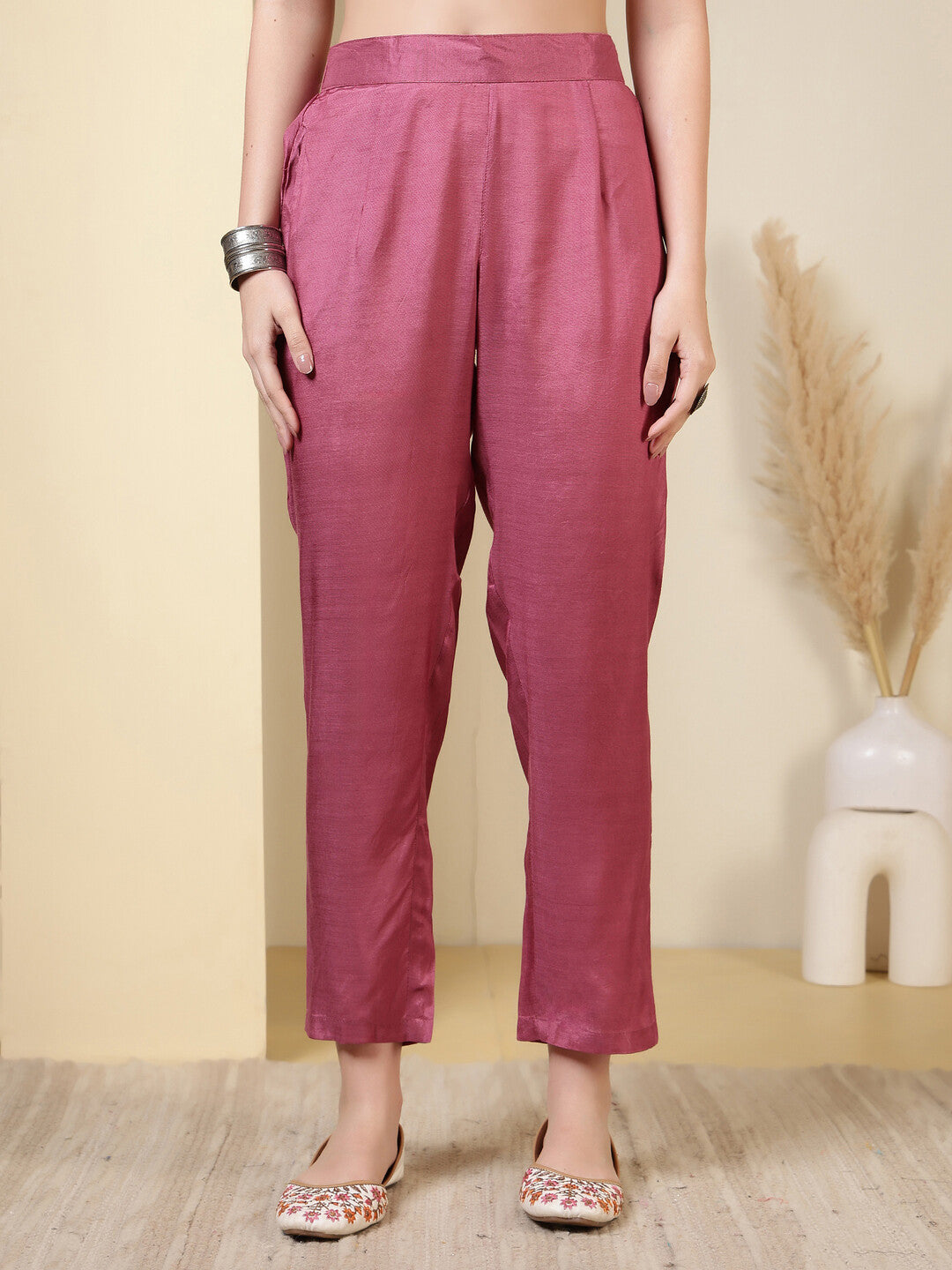 Floral Printed Straight Silk Blend Kurta & Trousers Sets