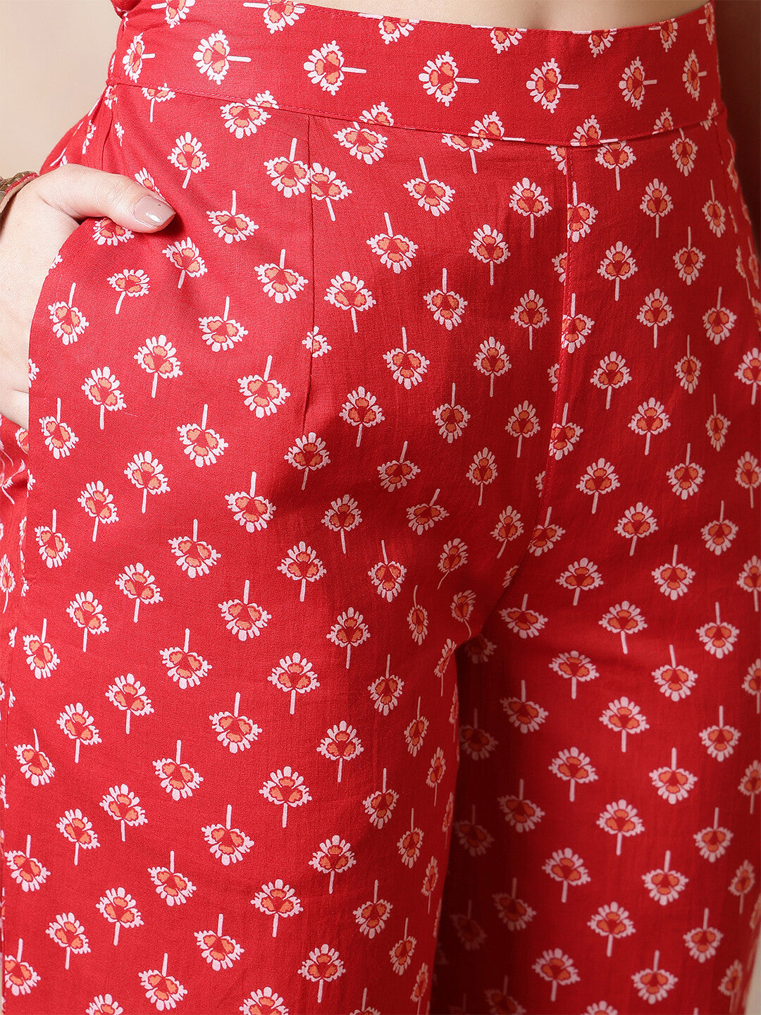 Floral Embroidered Straight Pure Cotton Kurta & Trousers Sets