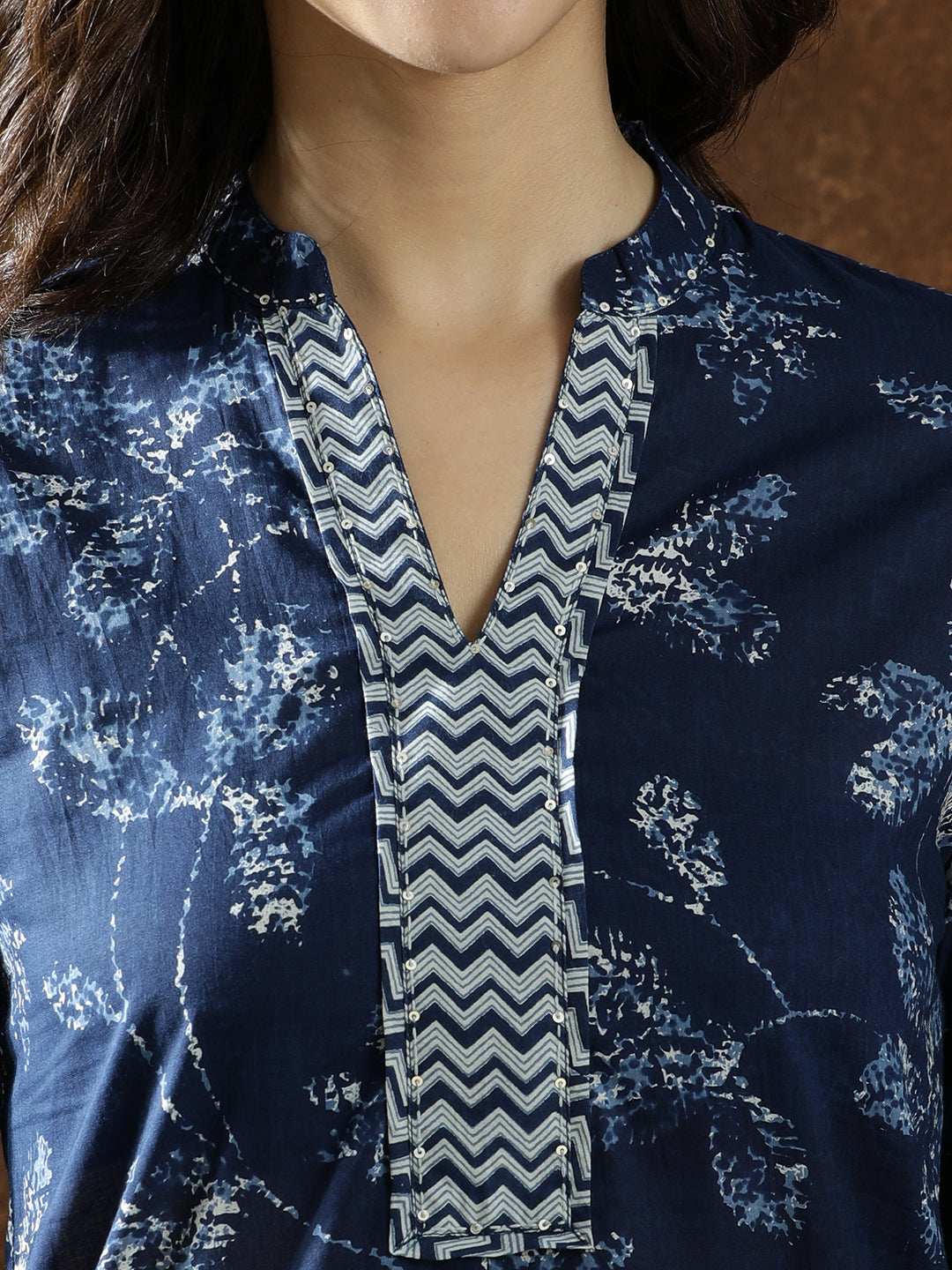 Floral Embroidered Straight Pure Cotton Kurta