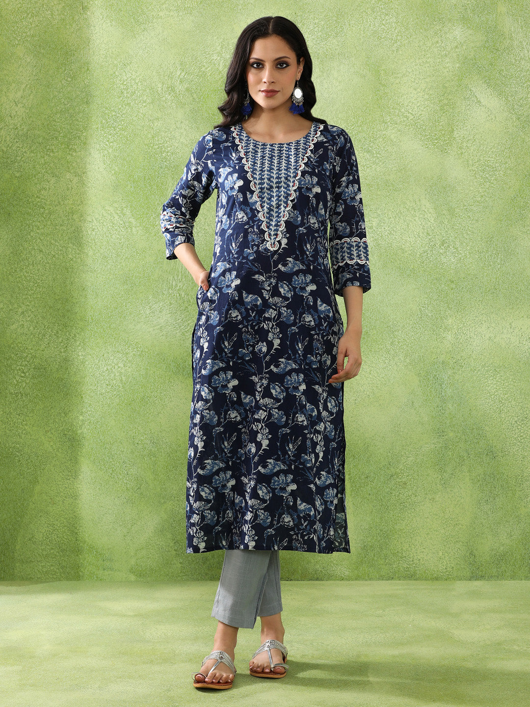 Floral Embroidered Straight Pure Cotton Kurta