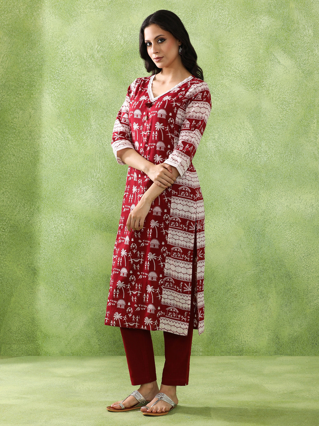 Floral Embroidered Straight Pure Cotton Kurta
