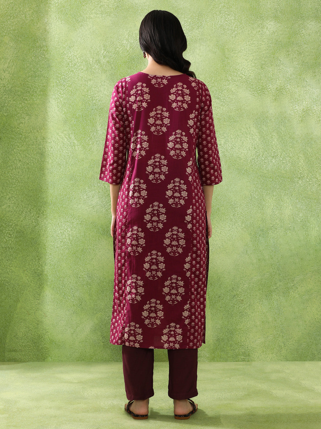 Floral Embroidered Straight Pure Cotton Kurta